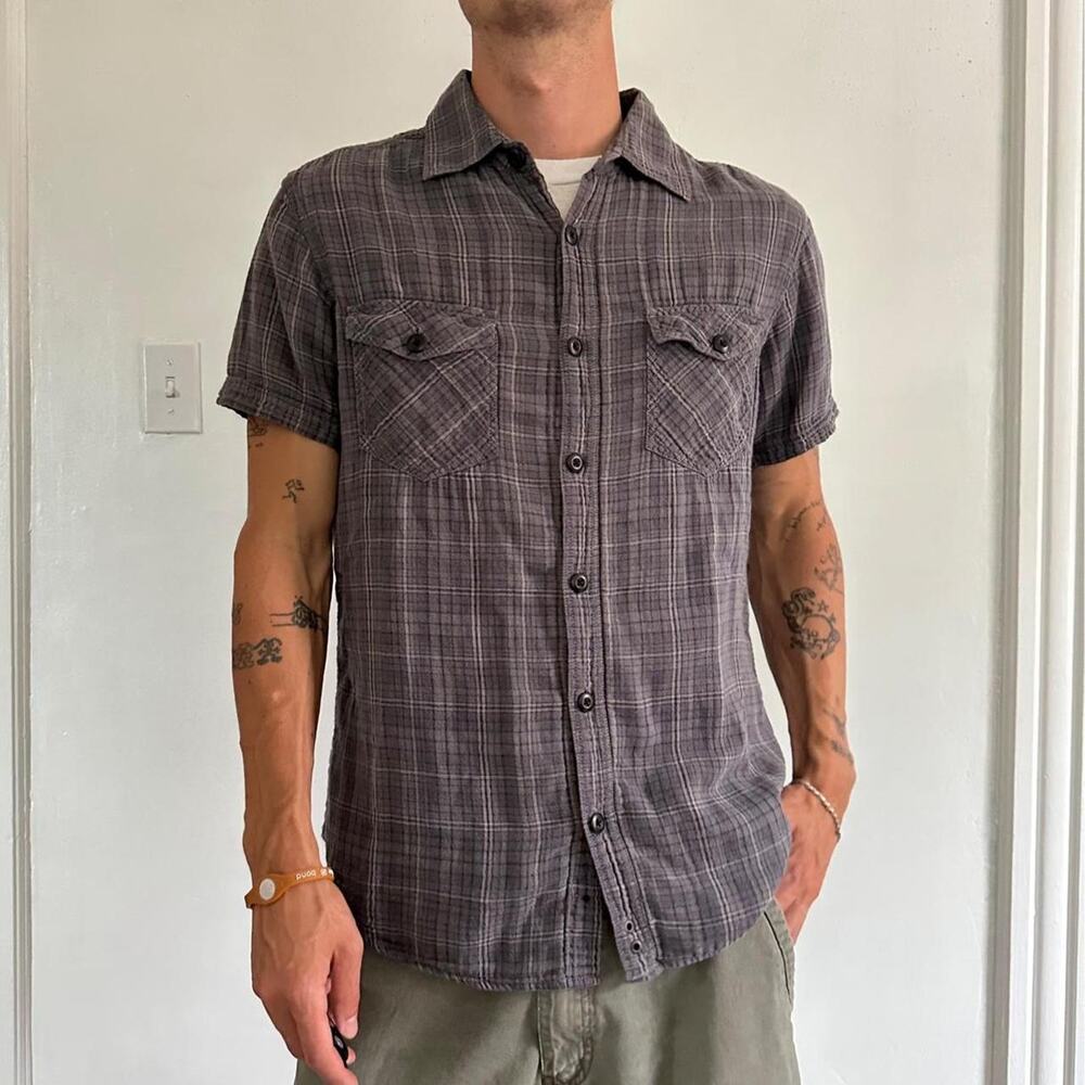 Vintage Y2K Converse gray & black plaid short sleeve button up shirt